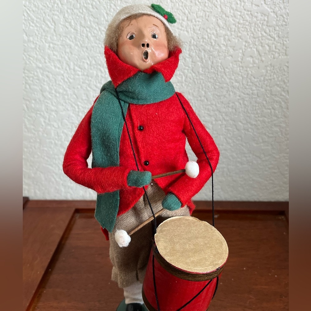 Byers’Choices 1990 Christmas Caroler Drummer Boy with Drum & Drum sticks
